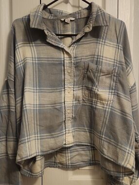 Casual Blue and Cream Plaid Button-Up Shirt
